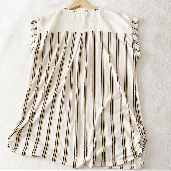 Stripe Cap Sleeve Ruched Side V-Neck Top - Picture 7 of 9
